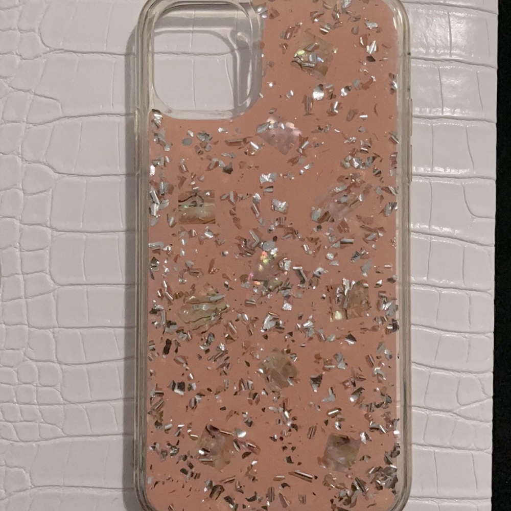 iPhone 11 case like new !